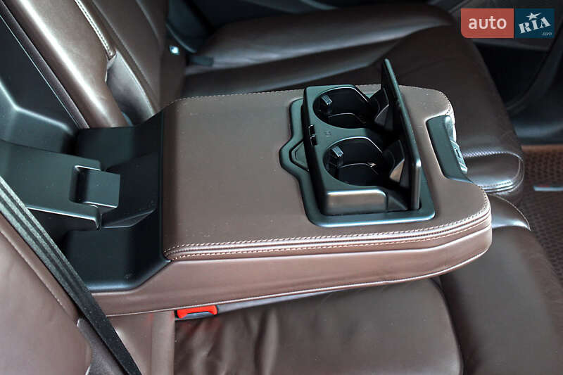 Позашляховик / Кросовер Audi Q7 2016 в Вінниці