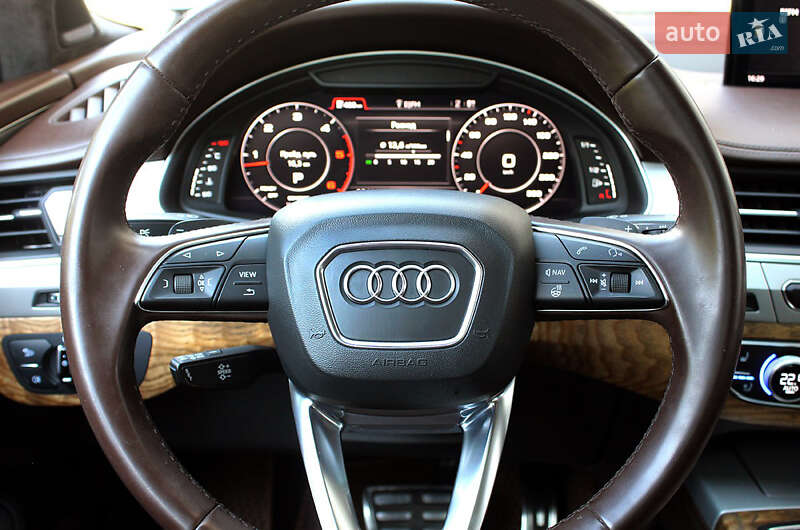 Позашляховик / Кросовер Audi Q7 2016 в Вінниці