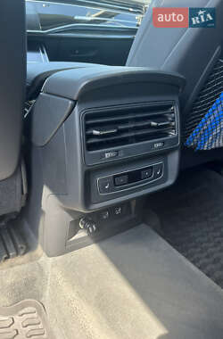 Позашляховик / Кросовер Audi Q7 2020 в Житомирі