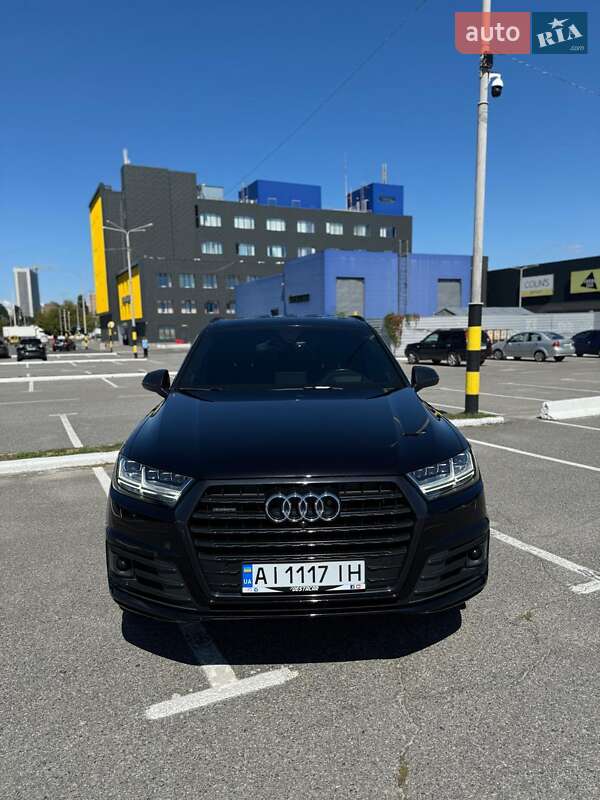 Позашляховик / Кросовер Audi Q7 2018 в Києві