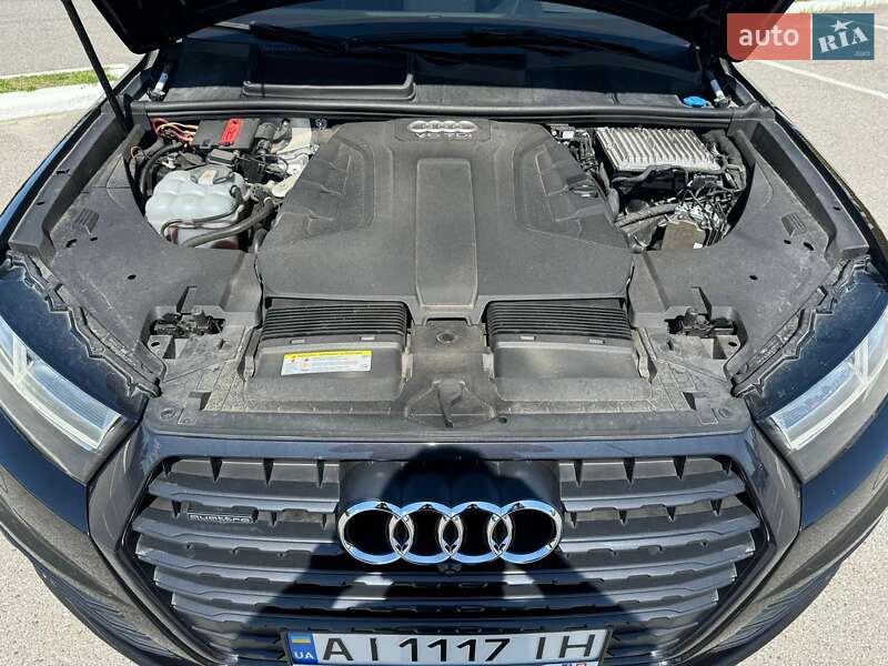 Позашляховик / Кросовер Audi Q7 2018 в Києві