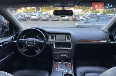Позашляховик / Кросовер Audi Q7 2014 в 