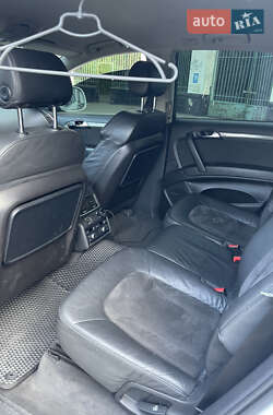 Позашляховик / Кросовер Audi Q7 2006 в 