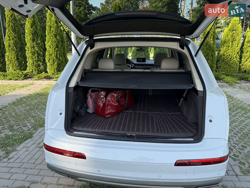 Позашляховик / Кросовер Audi Q7 2018 в Харкові