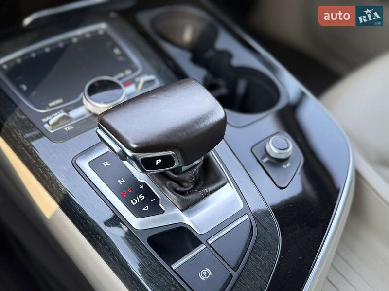 Позашляховик / Кросовер Audi Q7 2018 в Харкові