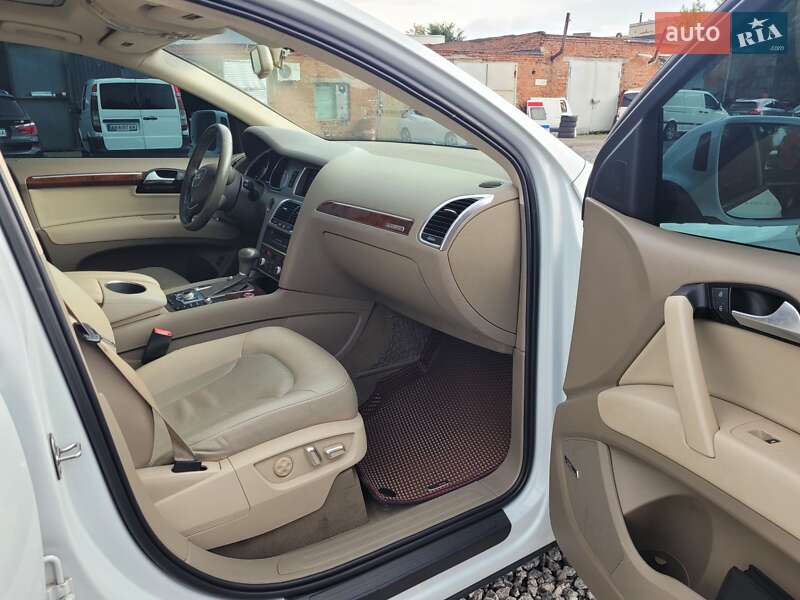 Внедорожник / Кроссовер Audi Q7 2012 в Виннице