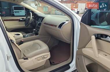 Внедорожник / Кроссовер Audi Q7 2012 в 
