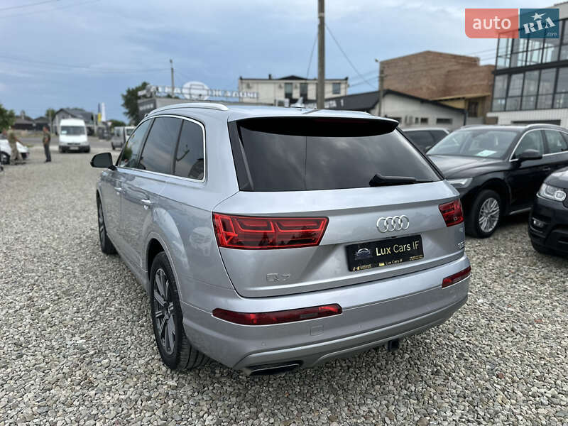 Позашляховик / Кросовер Audi Q7 2016 в Івано-Франківську