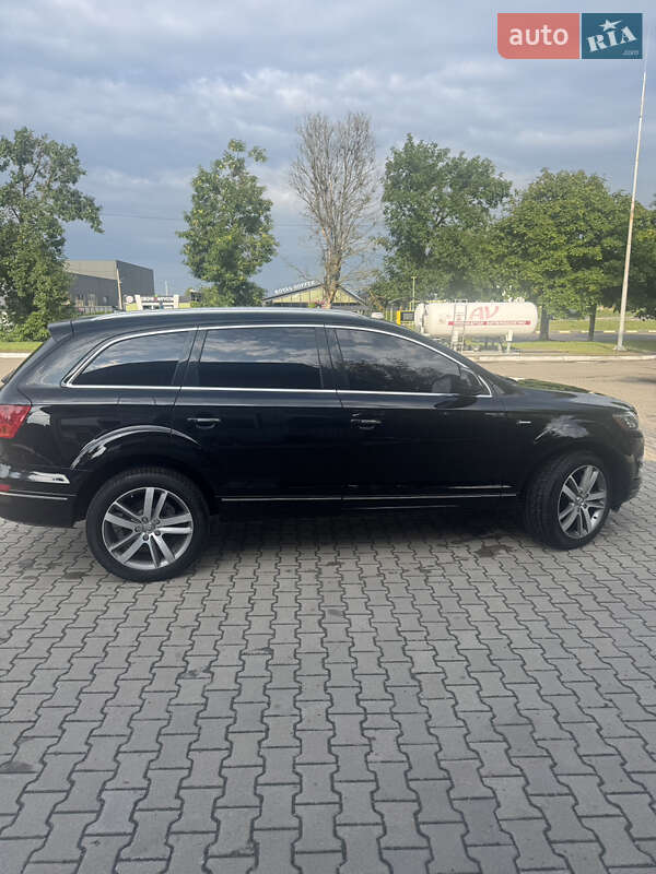 Внедорожник / Кроссовер Audi Q7 2013 в Луцке