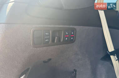 Позашляховик / Кросовер Audi Q7 2016 в 