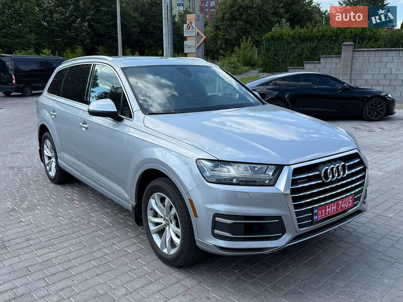 Позашляховик / Кросовер Audi Q7 2016 в Тернополі