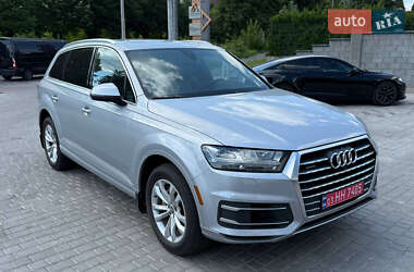 Позашляховик / Кросовер Audi Q7 2016 в 