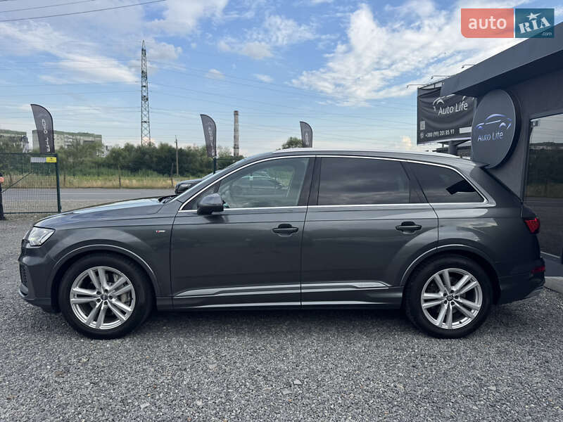 Позашляховик / Кросовер Audi Q7 2020 в Мукачевому
