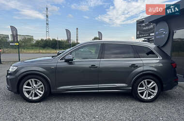 Внедорожник / Кроссовер Audi Q7 2020 в 