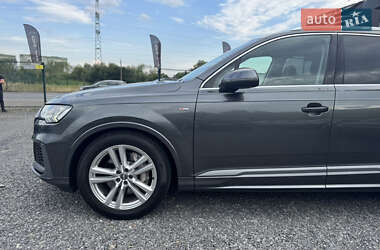 Внедорожник / Кроссовер Audi Q7 2020 в 