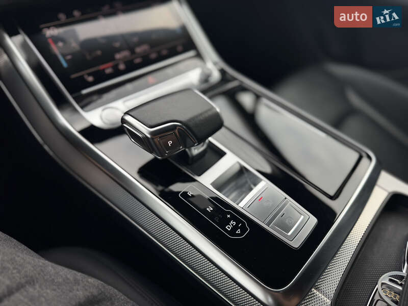 Позашляховик / Кросовер Audi Q7 2020 в Мукачевому