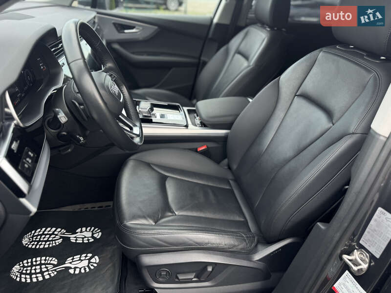 Позашляховик / Кросовер Audi Q7 2020 в Мукачевому