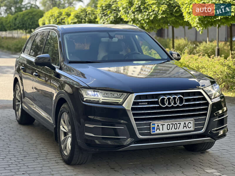 Позашляховик / Кросовер Audi Q7 2016 в Івано-Франківську