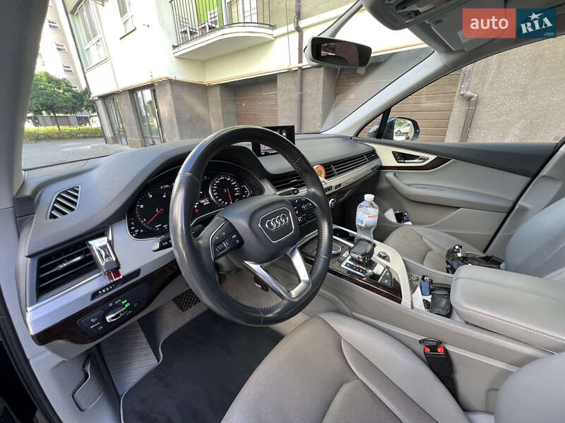 Позашляховик / Кросовер Audi Q7 2016 в Івано-Франківську