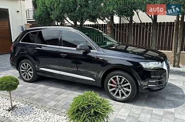 Внедорожник / Кроссовер Audi Q7 2016 в 