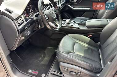 Внедорожник / Кроссовер Audi Q7 2016 в 