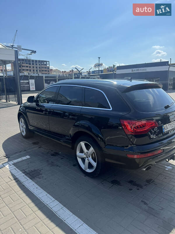 Позашляховик / Кросовер Audi Q7 2013 в Києві