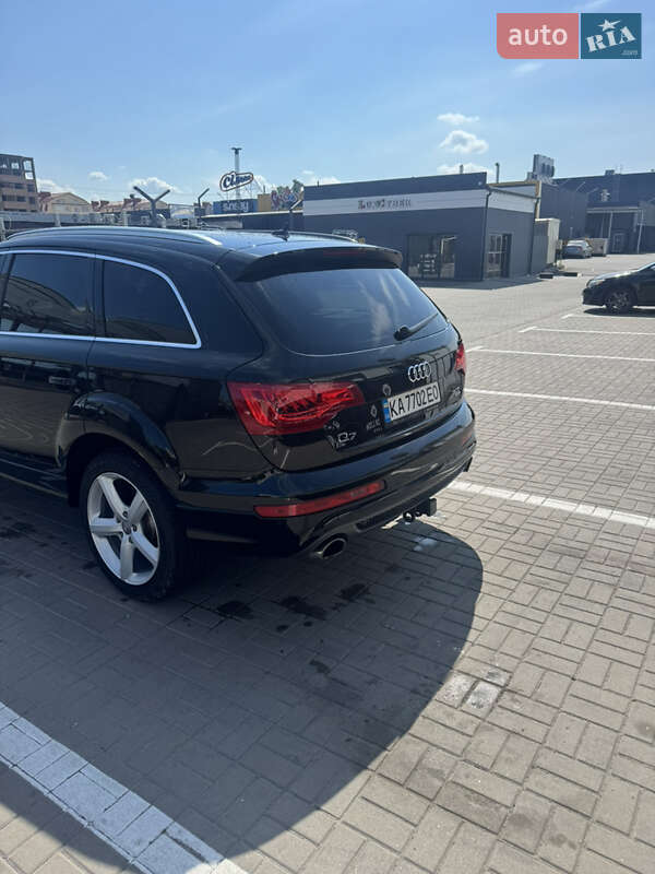 Позашляховик / Кросовер Audi Q7 2013 в Києві