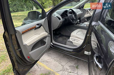 Внедорожник / Кроссовер Audi Q7 2014 в 
