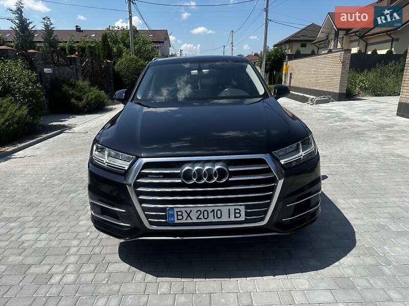Позашляховик / Кросовер Audi Q7 2015 в Хмельницькому