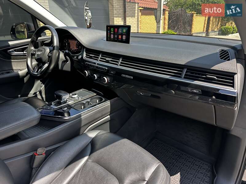 Позашляховик / Кросовер Audi Q7 2015 в Хмельницькому
