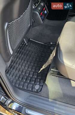 Позашляховик / Кросовер Audi Q7 2013 в 