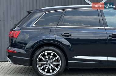 Позашляховик / Кросовер Audi Q7 2016 в 