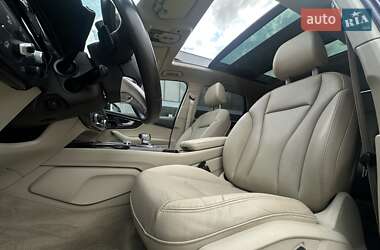 Позашляховик / Кросовер Audi Q7 2016 в 