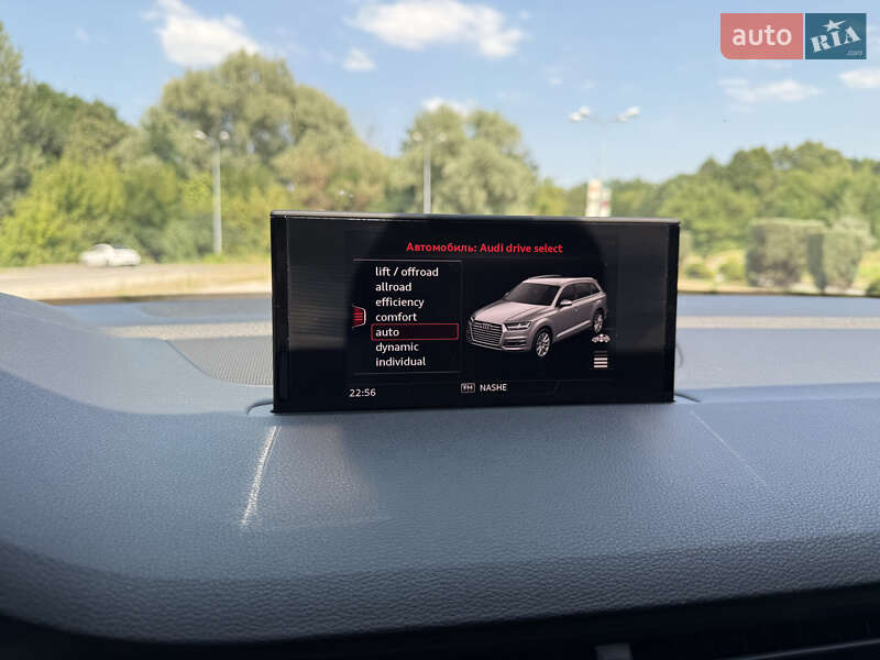 Позашляховик / Кросовер Audi Q7 2016 в Дніпрі
