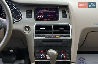 Позашляховик / Кросовер Audi Q7 2007 в 