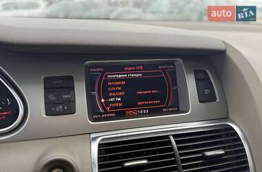 Позашляховик / Кросовер Audi Q7 2007 в 