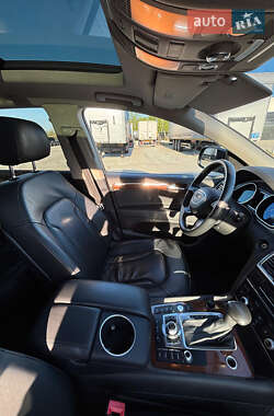 Внедорожник / Кроссовер Audi Q7 2015 в 
