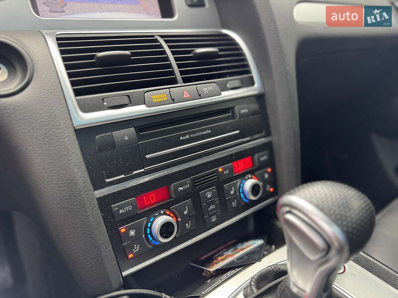 Позашляховик / Кросовер Audi Q7 2013 в Яворові