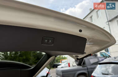 Позашляховик / Кросовер Audi Q7 2021 в 