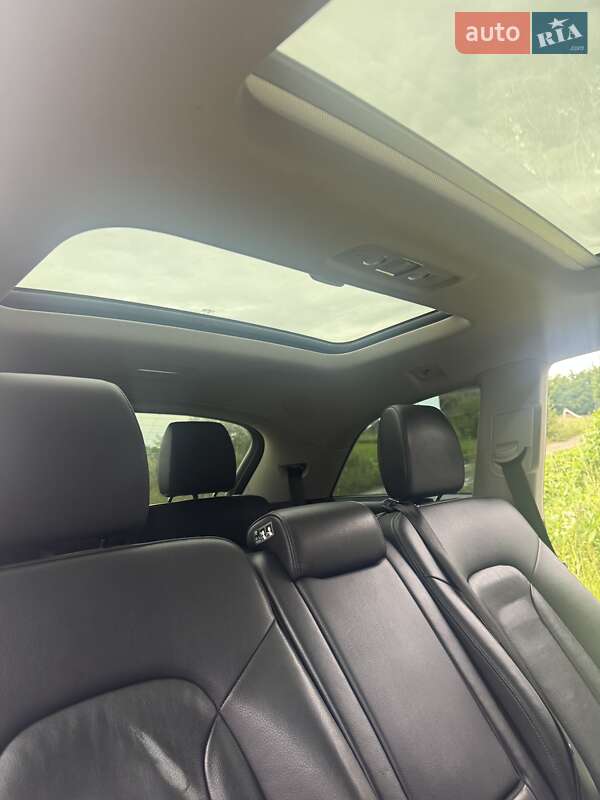 Позашляховик / Кросовер Audi Q7 2015 в Чернівцях