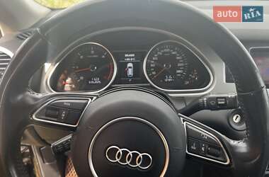 Внедорожник / Кроссовер Audi Q7 2013 в 