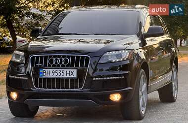 Внедорожник / Кроссовер Audi Q7 2011 в 