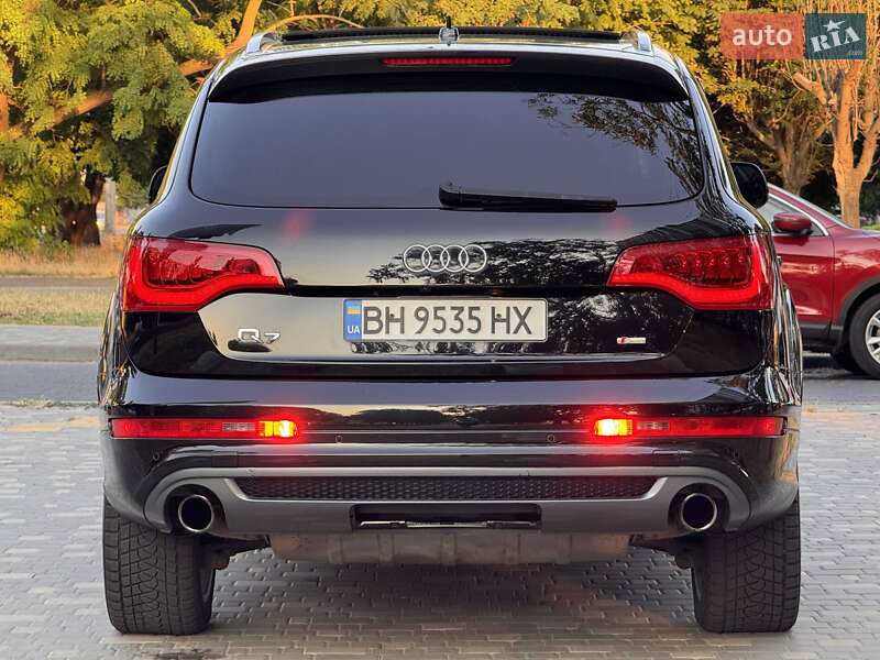 Внедорожник / Кроссовер Audi Q7 2011 в Одессе