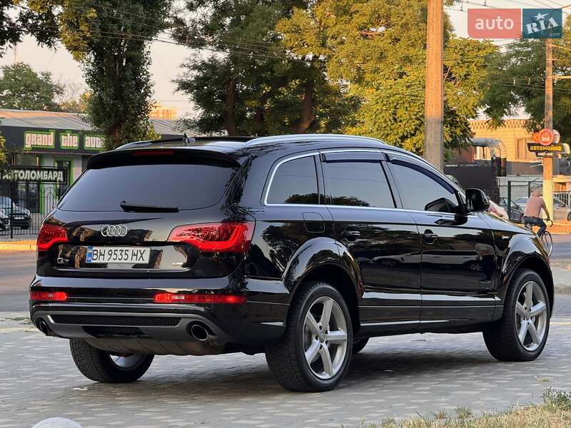 Внедорожник / Кроссовер Audi Q7 2011 в Одессе