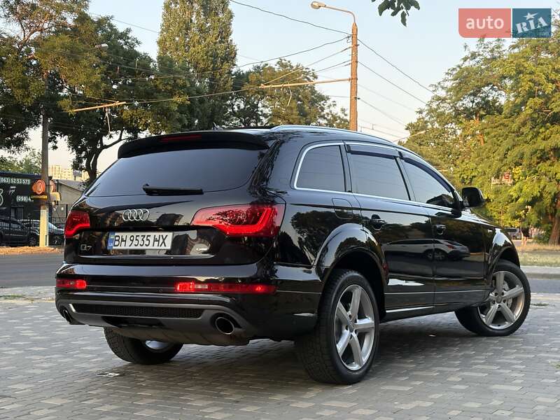 Внедорожник / Кроссовер Audi Q7 2011 в Одессе