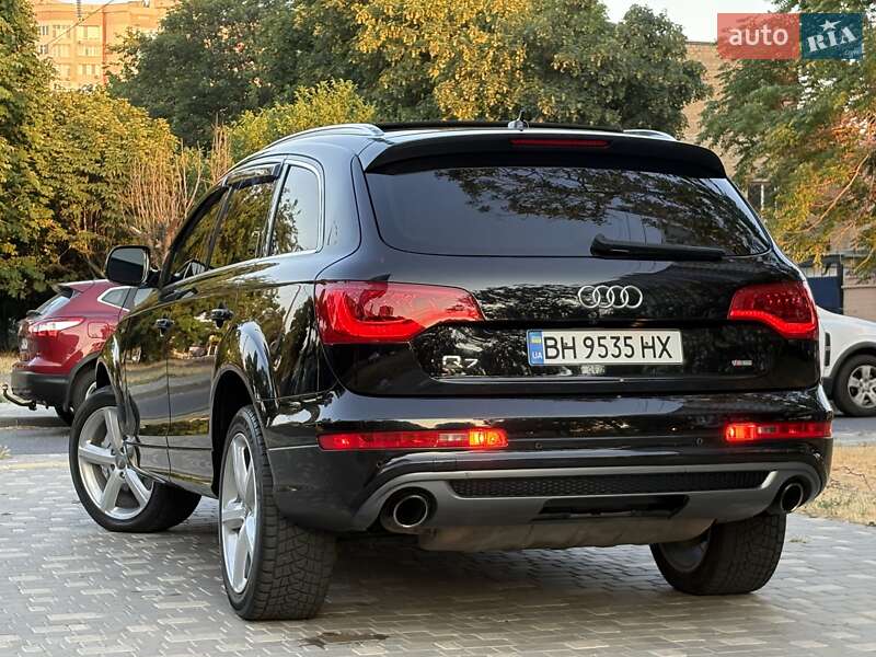 Внедорожник / Кроссовер Audi Q7 2011 в Одессе