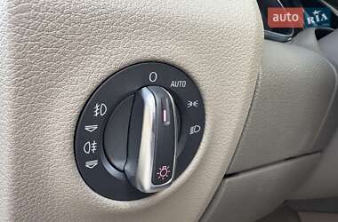 Внедорожник / Кроссовер Audi Q7 2011 в 