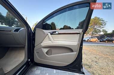 Внедорожник / Кроссовер Audi Q7 2011 в 