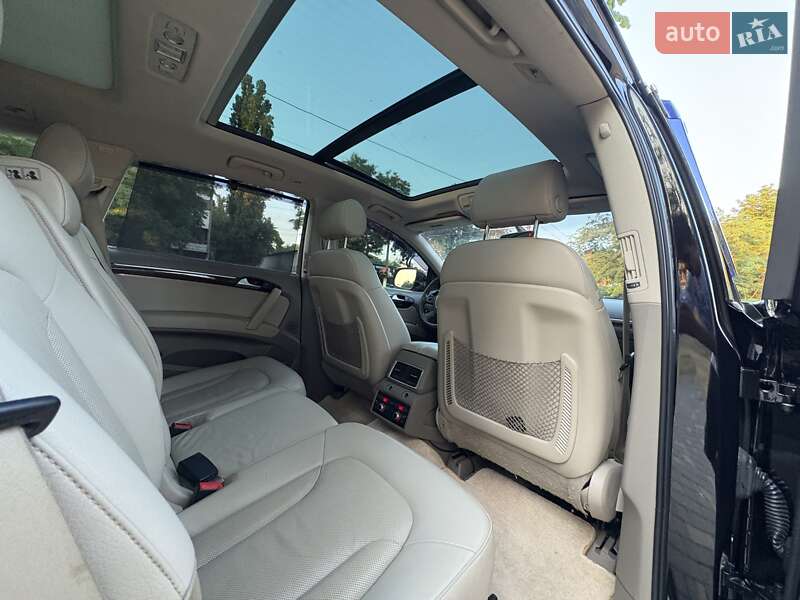 Внедорожник / Кроссовер Audi Q7 2011 в Одессе
