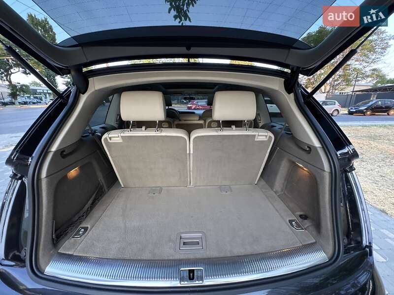 Внедорожник / Кроссовер Audi Q7 2011 в Одессе